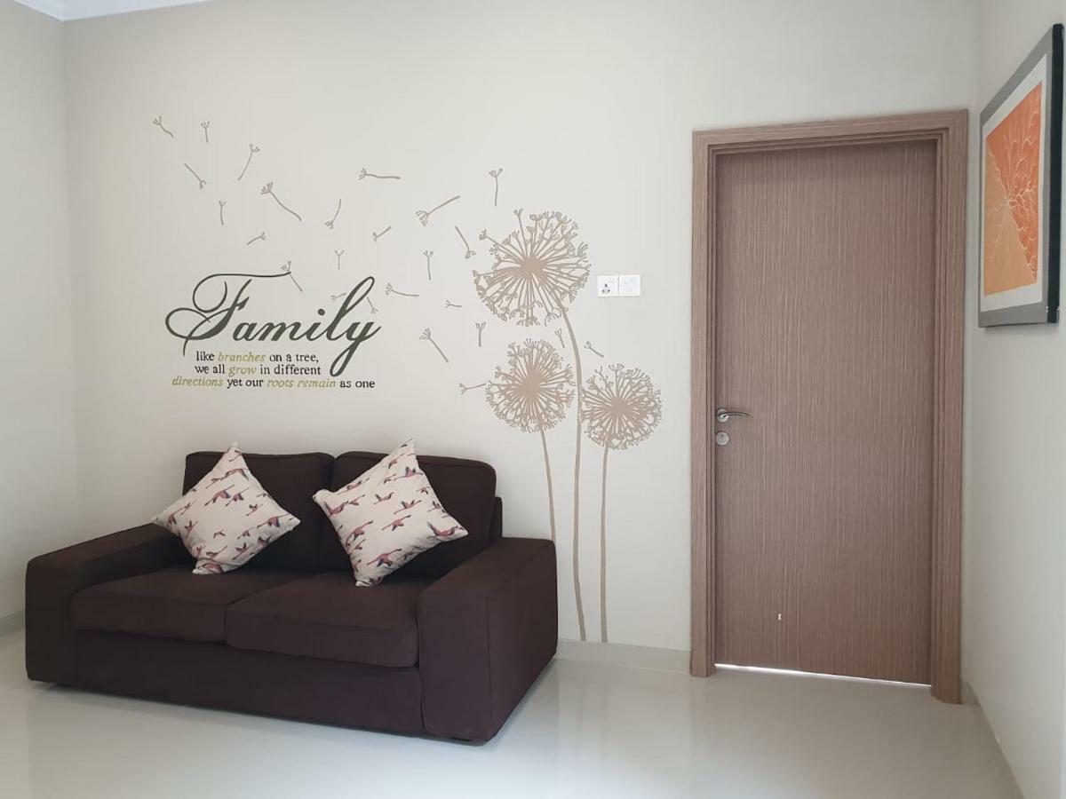 Danka@Taman Golf Residence Batam エクステリア 写真