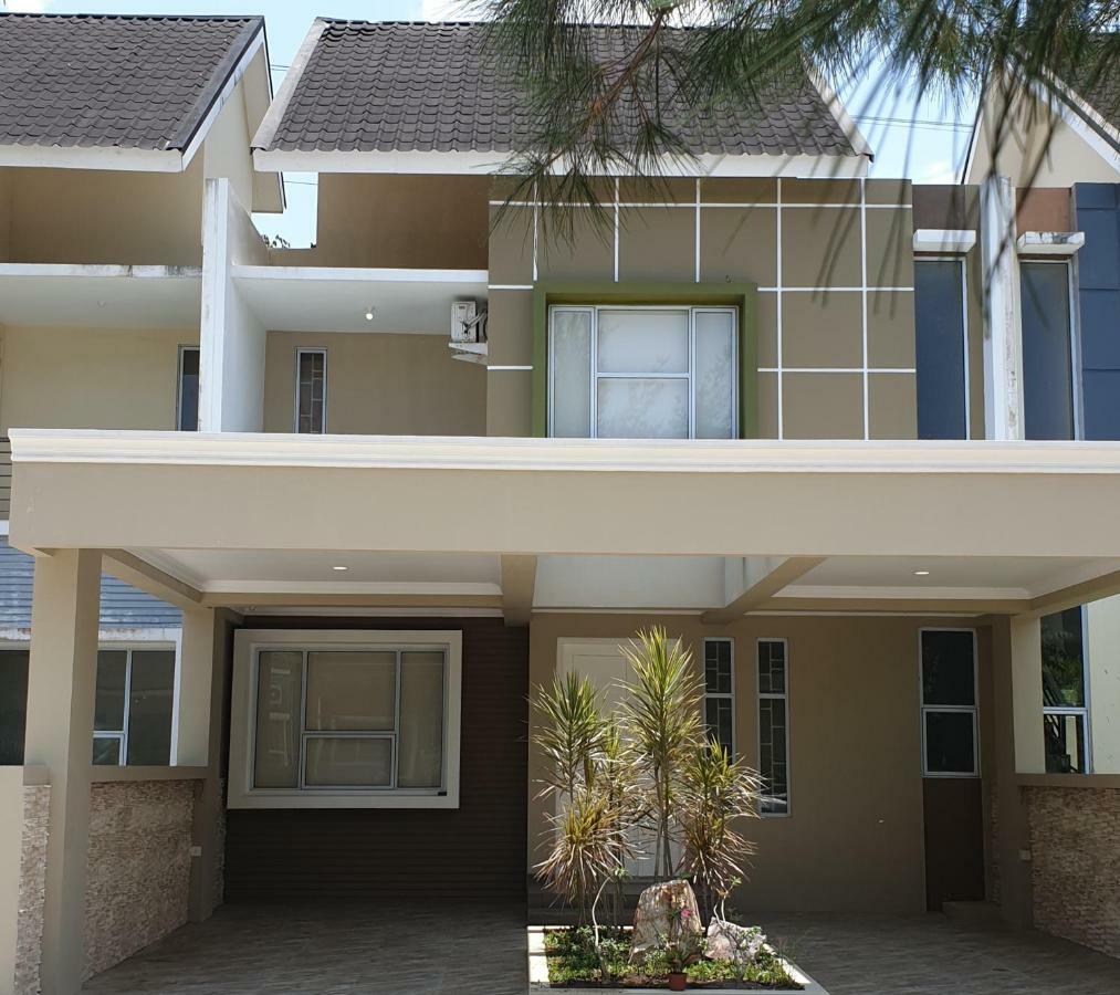 Danka@Taman Golf Residence Batam エクステリア 写真